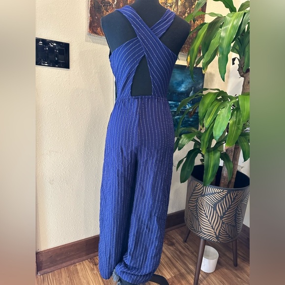 EUC Flying Tomato vibrant blue Pin Stripe strait Leg Jumpsuit crisscrossing S - Picture 7 of 9